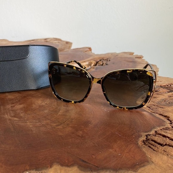 Barton Perreira Accessories - Barton Perreira Demosielle Sunglasses NWOT
